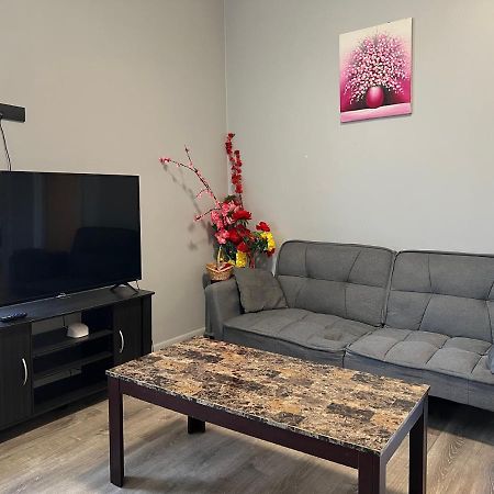 Ethan 3 Rooms Чикаго Екстериор снимка